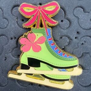 Disney Loungefly Princess Ice Skates Mystery Collection Mulan trading pin